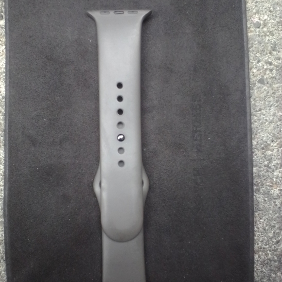 Apple and HERMES watch band bundle(4 bands) - Picture 4 of 5